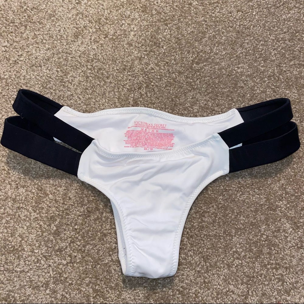 NEW Victoria’s Secret Itsy Cut-Out Swim Bottom